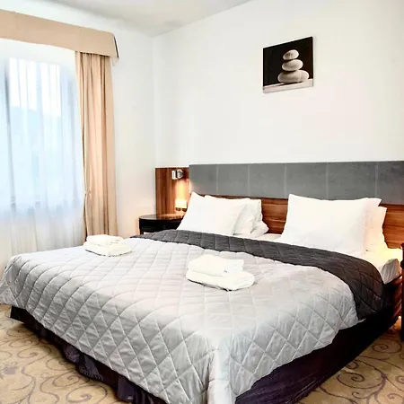 Hotel Komfort 3*
