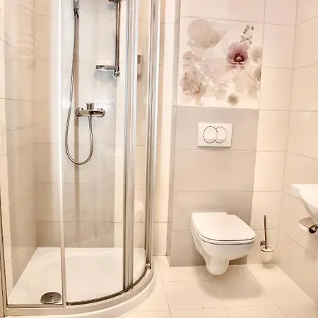 Hotel Komfort 3*