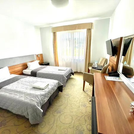 Hotel Komfort 3*