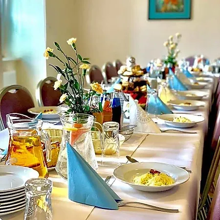 Komfort Hotel Krzywaczka